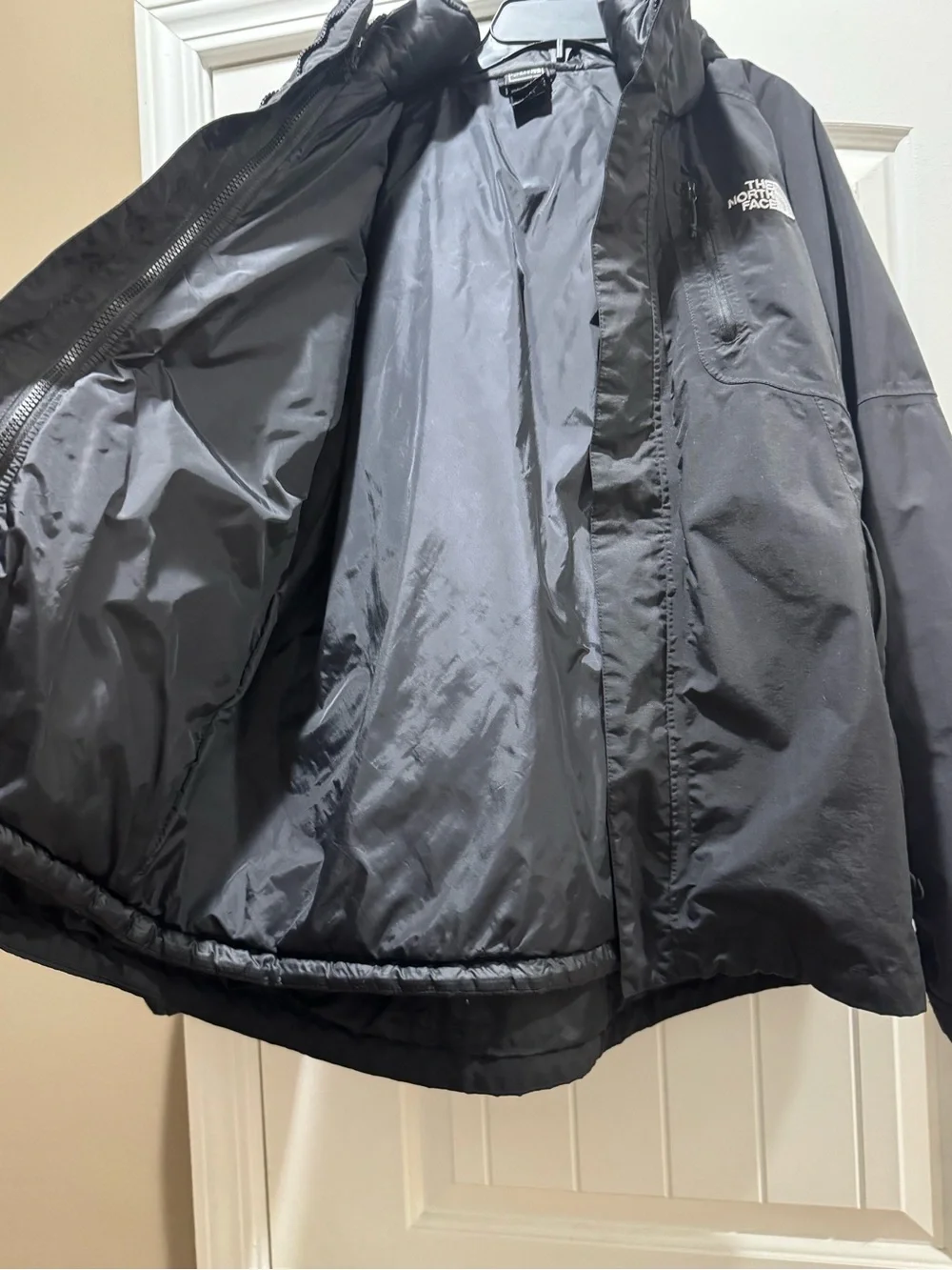 The North Face Black Men's Waterproof Hooded Rain Jacket HyVent